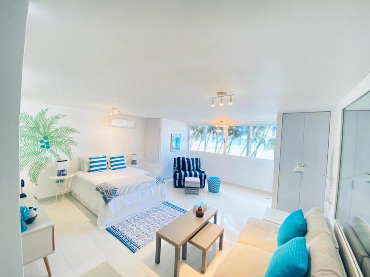 Kasa Las Palmas Ocean View Beachfront Condo Pool San Juan Exterior foto