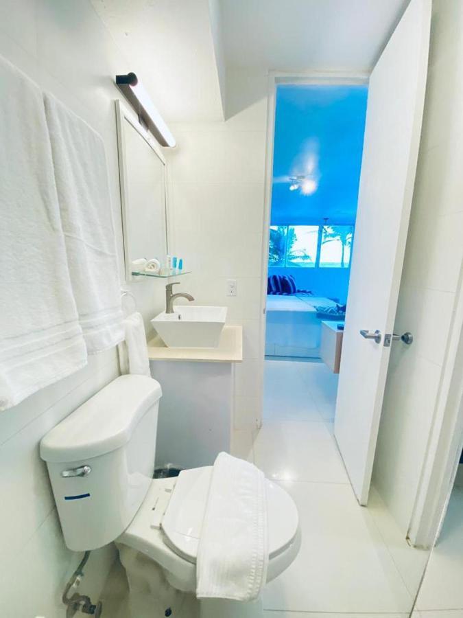 Kasa Las Palmas Ocean View Beachfront Condo Pool San Juan Exterior foto